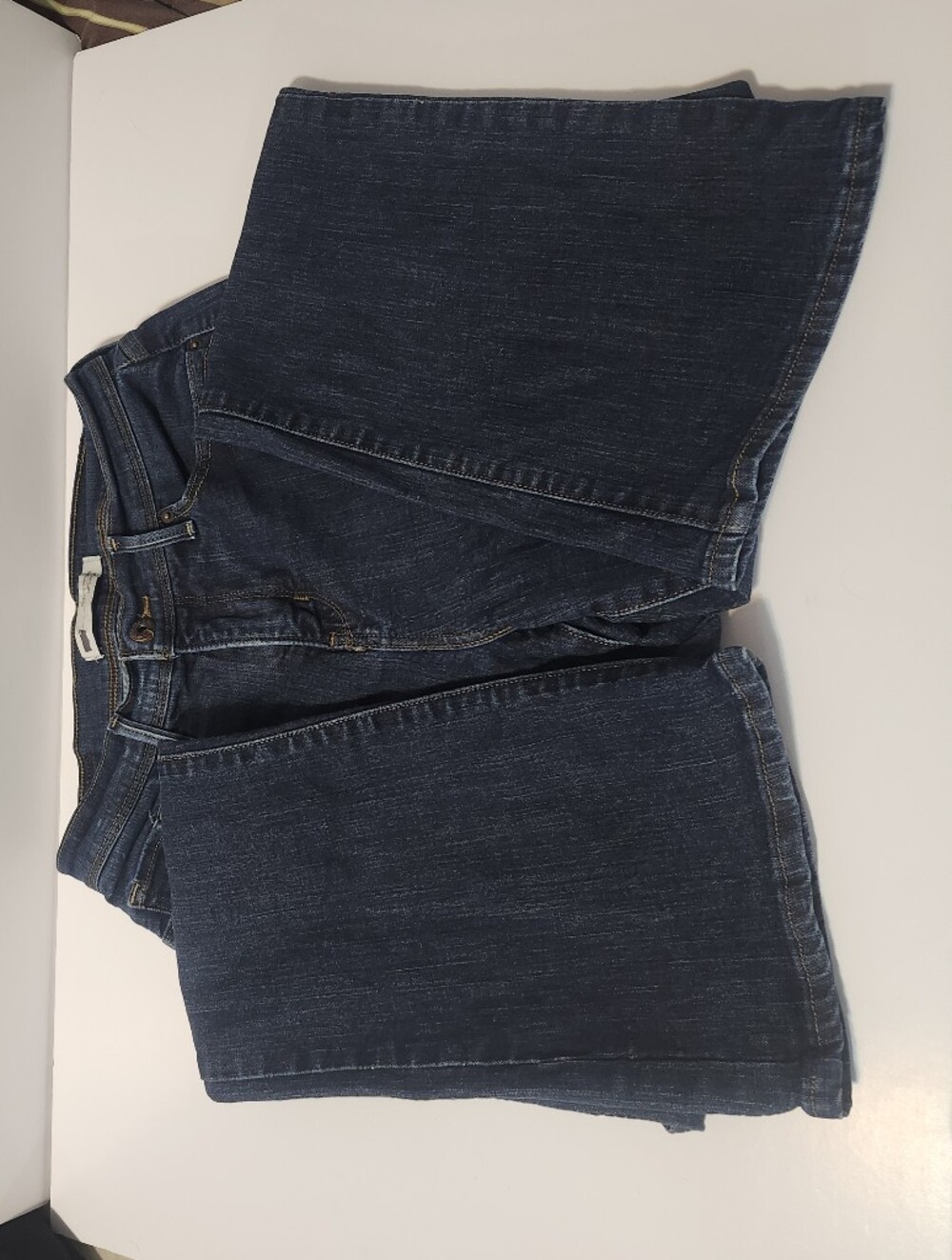Levi's 512 Perfectly Slimming Boot-Cut Women's Jeans in Dark Wash Size W28-L32 - Picture 9 of 9